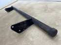 Belka zderzaka Mitsubishi L200 tylne dolne wzmocnienie poprzeczka wąskie mocowanie na dwa otwory
