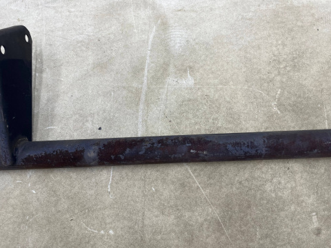 Belka zderzaka Mitsubishi L200 tylne dolne wzmocnienie poprzeczka wąskie mocowanie na dwa otwory