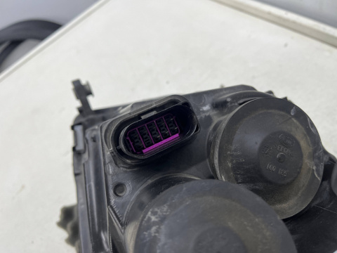 Lampa reflektor VW Caddy III 3 Lift 15-20r. PRAWA przednia zwykła H4 w21/5w h21w prawy przód 2k1941016a