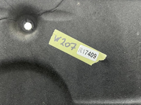 Wygłuszenie maski Mercedes w207 c207 Coupe a207 Cabrio 09-17r. wygłuszka osłona mata podbitka maski a2076820326