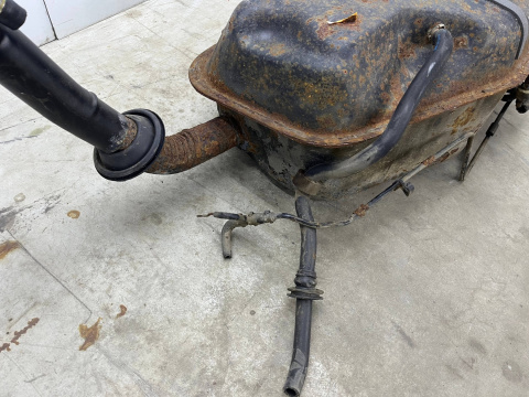 Zbiornik paliwa Mercedes w210 KOMBI 95-02r. 3.2 v6 BENZYNA bak metalowy