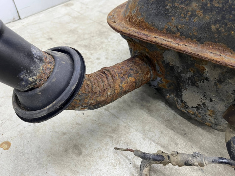 Zbiornik paliwa Mercedes w210 KOMBI 95-02r. 3.2 v6 BENZYNA bak metalowy