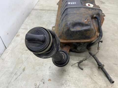 Zbiornik paliwa Mercedes w210 KOMBI 95-02r. 3.2 v6 BENZYNA bak metalowy