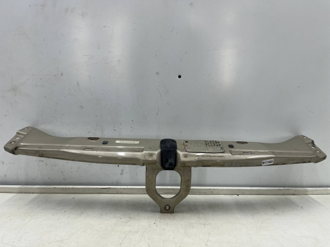 Pas przedni Mercedes w210 95-99r. przedlift górne wzmocnienie pasa wspornik oryginalne