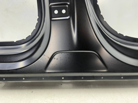 Poszycie VW Touareg III 18r.- prawy słupek próg środkowy ćwiartka reperaturka NOWA oryginalna 760809994a