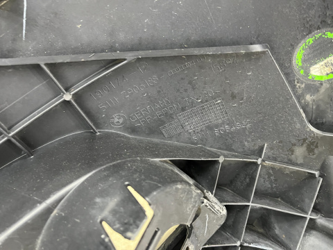 Zderzak przedni BMW 5 F10 F11 M-Pakiet Mpakiet 10-14r. przedlift przód 4XPDC spryski 7905289