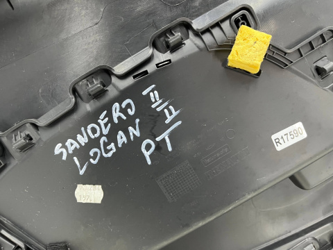 Tapicerka Dacia Sandero II Logan II 12-20r. prawy tylny boczek drzwi PRAWY tył 829a02084r