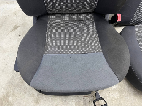 Fotele Seat Ibiza 3 III 6L 02-08r. HB 5Drzwi fotel kanapa KOMPLET