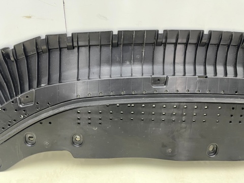 Osłona pod zderzak Audi A6 C8 S-line Sline 18r.- przednia płyta dolna podwozia pod silnik 4k0807611