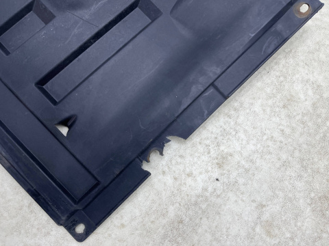 Osłona podwozia Mercedes w168 A-klasa 97-04r. osłona dolna tylna płyta ORYGINAL KOMPLET