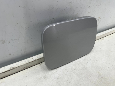 Klapka wlewu paliwa Mercedes w168 A-klasa 97-04r. kod koloru 761 srebrna