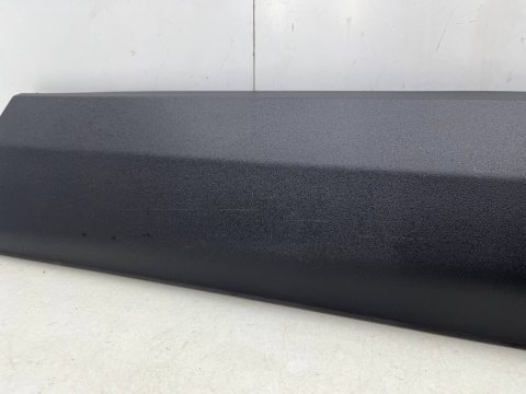 Listwa Audi Q3 II 83a 18r.- lewa przednia listwa dolna drzwi STRUKTURA lewy przód 83a853959
