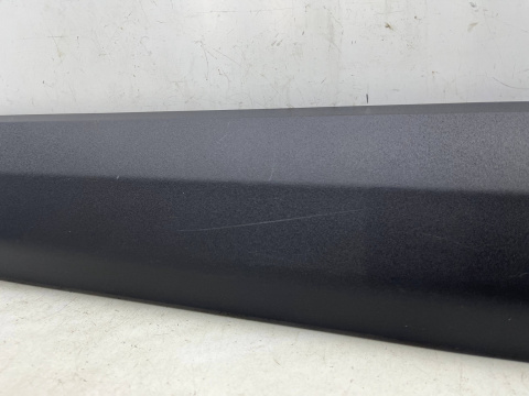 Listwa Audi Q3 II 83a 18r.- lewa przednia listwa dolna drzwi STRUKTURA lewy przód 83a853959