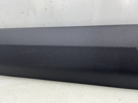 Listwa Audi Q3 II 83a 18r.- lewa przednia listwa dolna drzwi STRUKTURA lewy przód 83a853959
