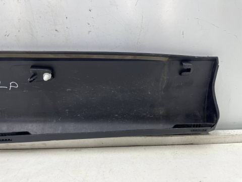 Listwa Audi Q3 II 83a 18r.- lewa przednia listwa dolna drzwi STRUKTURA lewy przód 83a853959