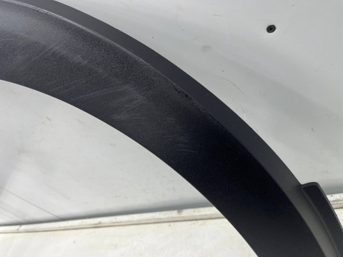 Listwa Peugeot 3008 II 16r.- prawa tylna nakładka rant błotnika CIENKA wąska prawy tył 9825289077