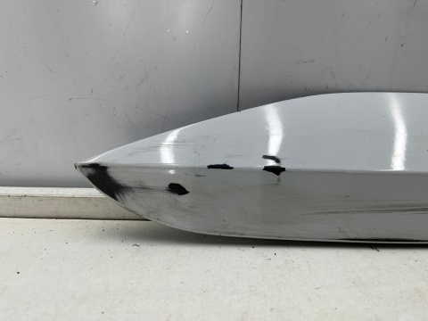 Listwa Skoda Superb 3 III sedan kombi 15-24r. prawa tylna listwa dolna drzwi prawy tył 3v0853596a