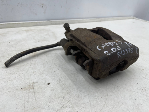 Zacisk hamulcowy VW Golf IV V VI Polo III IV Audi A3 8l 8p Leon I II Ibiza III IV Fabia Octavia Caddy 3 prawy przedni jarzmo 