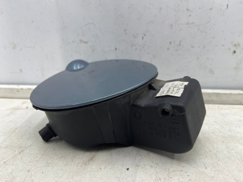 Klapka wlewu paliwa Seat Ibiza 3 III 6L Cordoba II 02-08r. 3Drzwi 5Drzwi kod koloru LS5V niebieska 6l6809905g