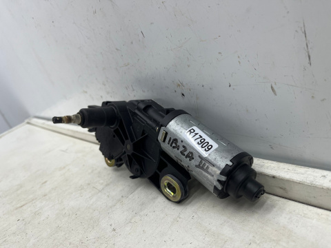 Mechanizm wycieraczek Seat Ibiza 3 III 6L 02-08r. 5Drzwi 3Drzwi tylny silniczek wycieraczki klapy bagażnika 6l6955711b