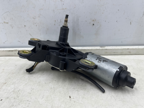 Mechanizm wycieraczek Seat Ibiza 3 III 6L 02-08r. 5Drzwi 3Drzwi tylny silniczek wycieraczki klapy bagażnika 6l6955711b