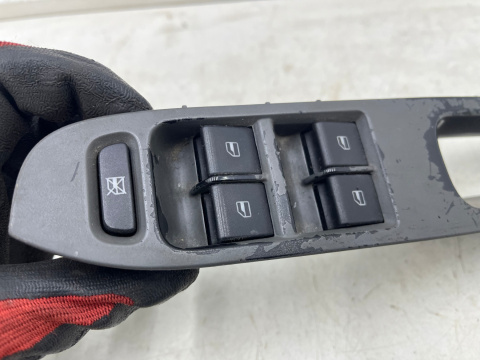 Przełącznik Seat Ibiza 3 III 6L Cordoba II 02-08r. panel przycisk szyb lewy przedni kierowcy 6q0959858 6q0959858a