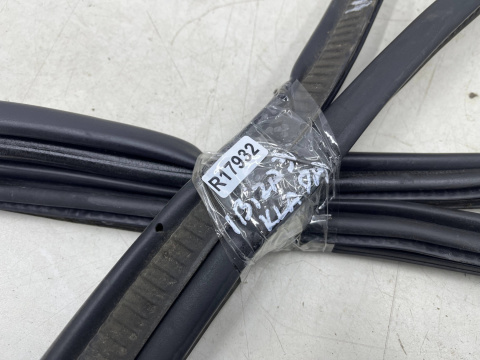 Uszczelka Seat Ibiza 3 III 6L 5Drzwi 02-08r. guma klapy bagażnika wewnętrzna