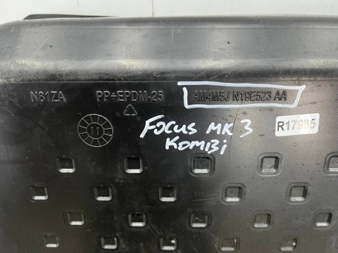 Wykładzina Ford Focus MK3 Kombi 10-19r. ochronna podłoga bagażnika plastikowa wanna glęboka ORYGINALNA 4m5j-n19e523-aa