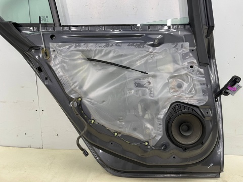 Drzwi Opel Insignia A 08-17r. lewe tylne lewy tył Z177 13316034