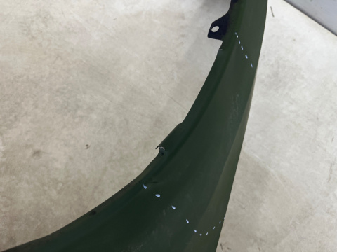 Błotnik Mitsubishi L200 5 V 19r.- Lift prawy przedni prawy przód 