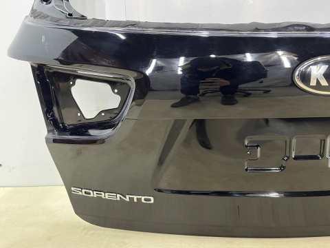 Klapa bagażnika Kia Sorento 3 III 14-20r. tylna 