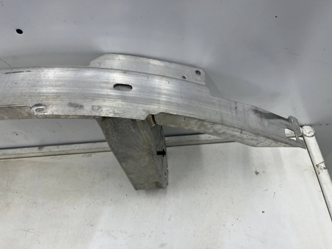 Belka zderzaka BMW 5 G30 G31 17-24r. przednie wzmocnienie zderzaka przód