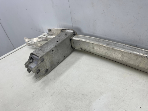Belka zderzaka BMW 5 G30 G31 17-24r. przednie wzmocnienie zderzaka przód