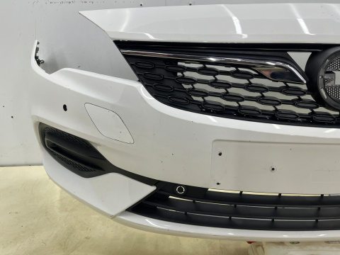 Zderzak przedni Opel Astra K 5 V 19-21r. Lift przód PDC 39130492