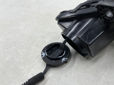 Lampa reflektor Peugeot 308 III T10 P5 21r.- prawy przedni LED DRL w zderzak światło do jazdy dziennej 9835230880