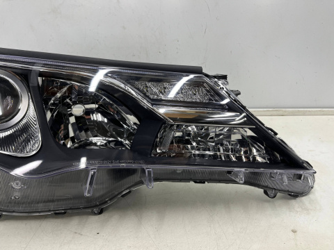 Lampa reflektor Toyota RAV4 IV 13-15r. przedlift PRAWA przednia soczewka prawy przód EUROPA NOWY zamiennik TYC 20-14255-26-2