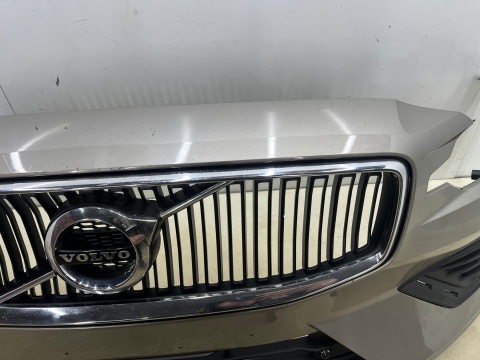 Zderzak przedni Volvo V60 S60 Cross Country 2 II 18r. przód spryski 31690589