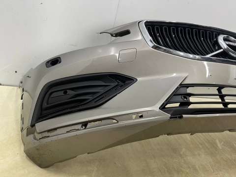 Zderzak przedni Volvo V60 S60 Cross Country 2 II 18r. przód spryski 31690589