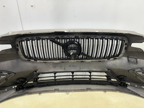 Zderzak przedni Volvo V60 S60 Cross Country 2 II 18r. przód spryski 31690589