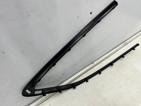 Listwa BMW 3 G21 kombi 18r.- prawa tylna boczna nakładka karoseryjna ozdobna obramówka szyby shadow line MATOWA 7485826