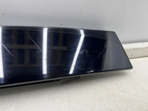Listwa VW Golf 7 VII 12-20r. lewa tylna środkowa nakładka osłona słupka drzwi połysk lewy tył 5g6839901a
