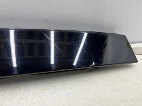 Listwa VW Golf 7 VII 12-20r. lewa tylna środkowa nakładka osłona słupka drzwi połysk lewy tył 5g6839901a
