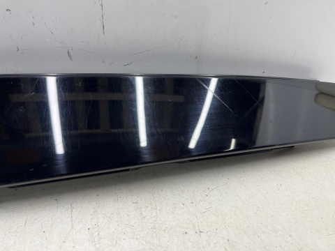 Listwa VW Golf 7 VII 12-20r. lewa tylna środkowa nakładka osłona słupka drzwi połysk lewy tył 5g6839901a
