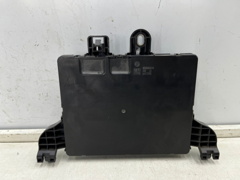 Moduł Opel Insignia A 08-17r. sterownik BSI komfortu skrzynka bezpieczników 13277317