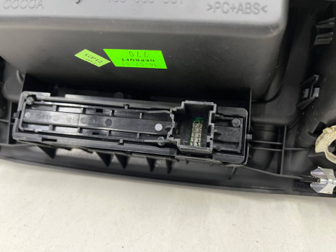 Radio Opel Insignia A 08-17r. tuner CD 300 fabryczny czytnik płyt panel sterowania wyświetlacz komplet 13326328