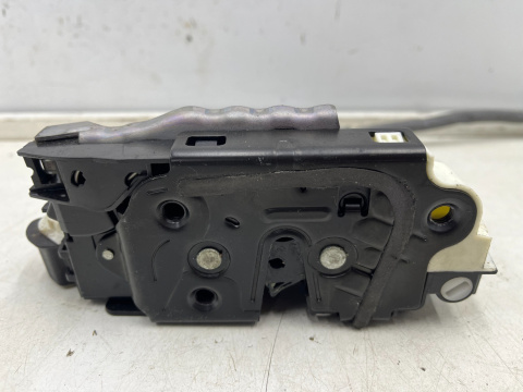 Zamek drzwi VW Golf 7 VII 12-20r. LEWY tylny zamek drzwi linka 7 pin lewy tył Europa 5k4839015r