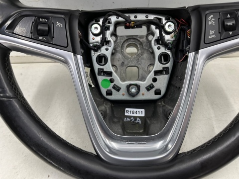 Kierownica Opel Insignia A 08-13r. skórzana multifunkcyjna EUROPA 13316547