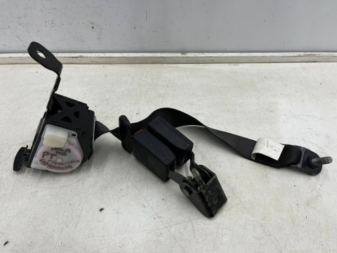 Pas bezpieczeństwa Opel Insignia A 1 I HB sedan 08-17r. lewy prawy tył 13288436