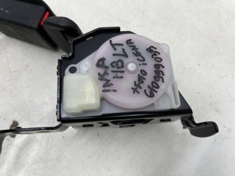 Pas bezpieczeństwa Opel Insignia A 1 I HB sedan 08-17r. lewy prawy tył 13288436