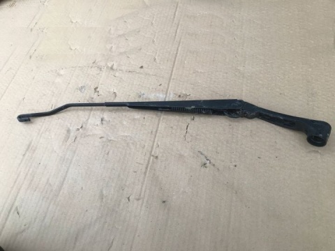 Ramię wycieraczki Mitsubishi ASX I 10r.- prawa strona pasażera prawy przód 